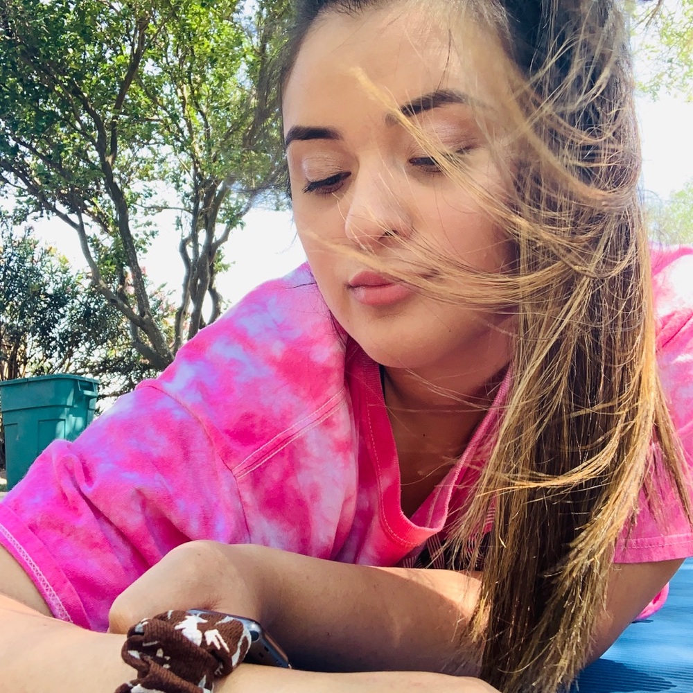 Meet your Posher, Esmer